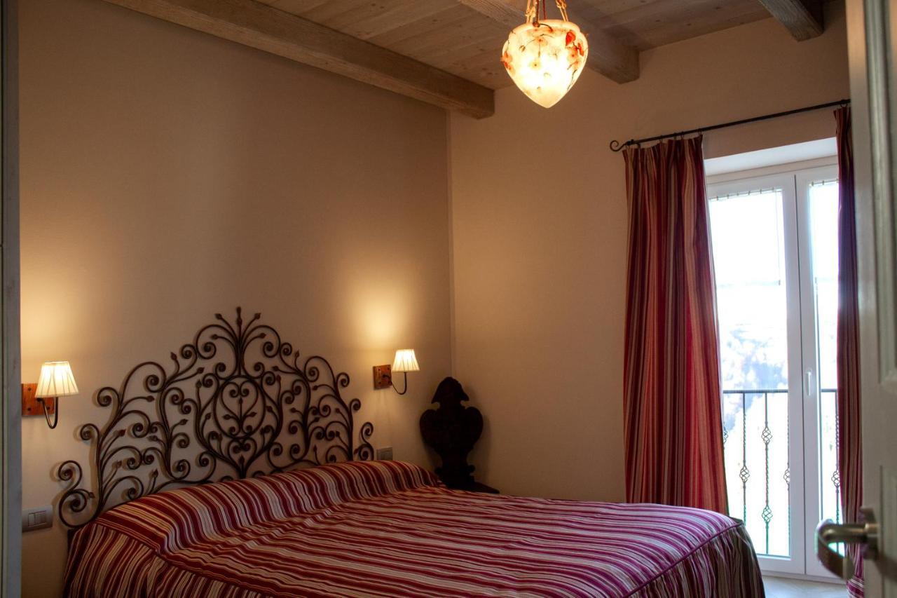 Casa Taro Bed & Breakfast Marsaglia  Екстериор снимка
