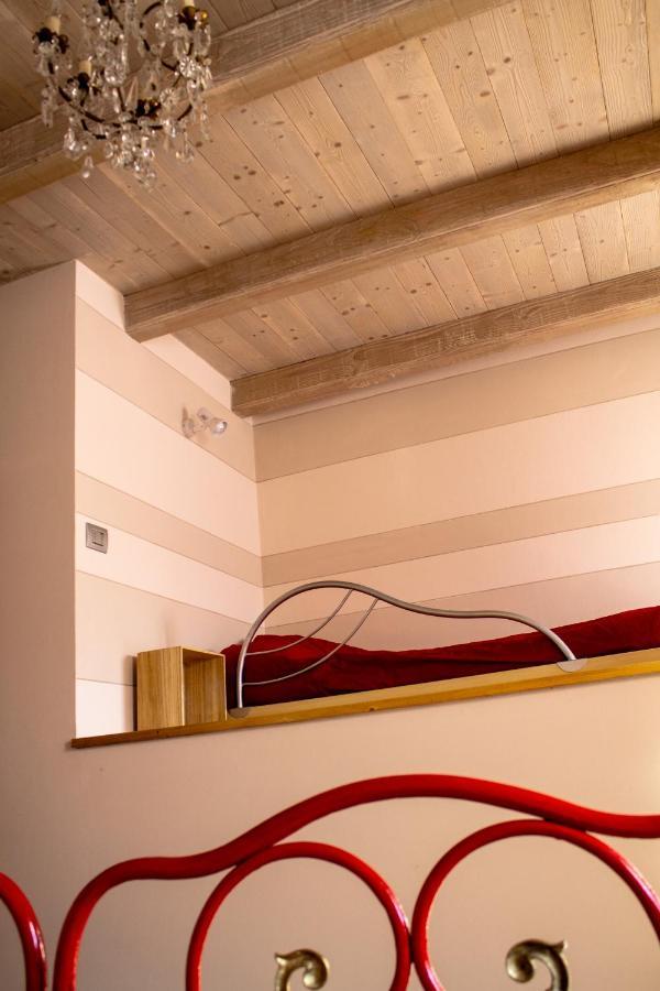 Casa Taro Bed & Breakfast Marsaglia  Екстериор снимка